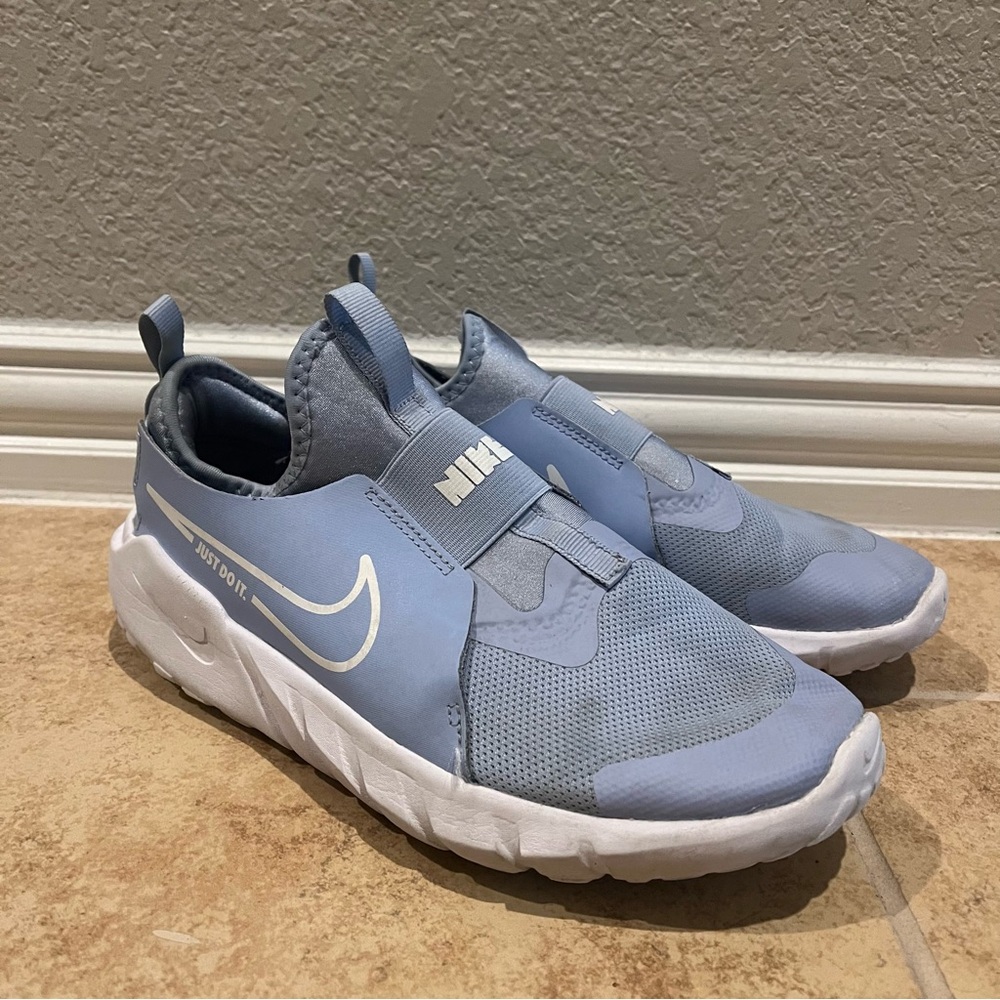 Nike Flex Runner2 “Cobalt Bliss/White” sz 6.5